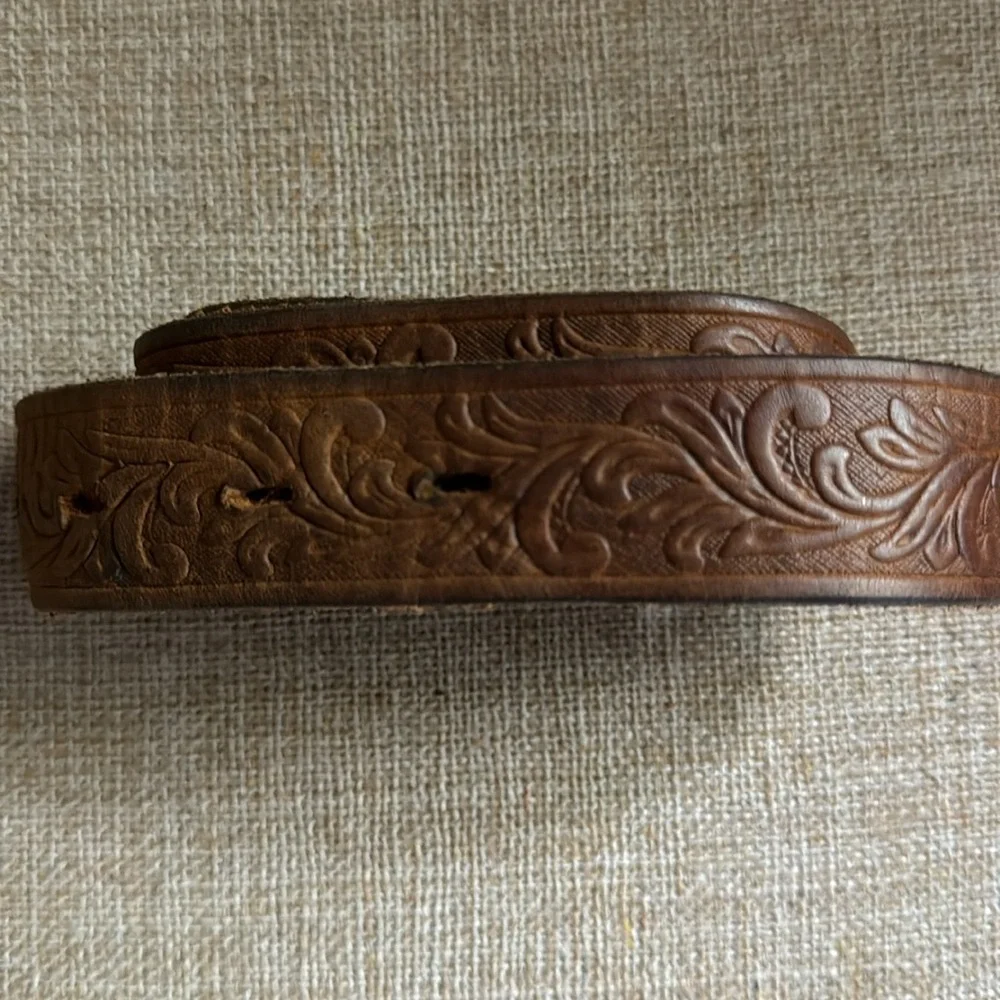 Justin youth 31 inch belt